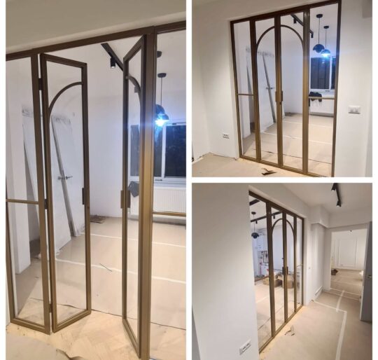 Partitie metalica cu uși batante